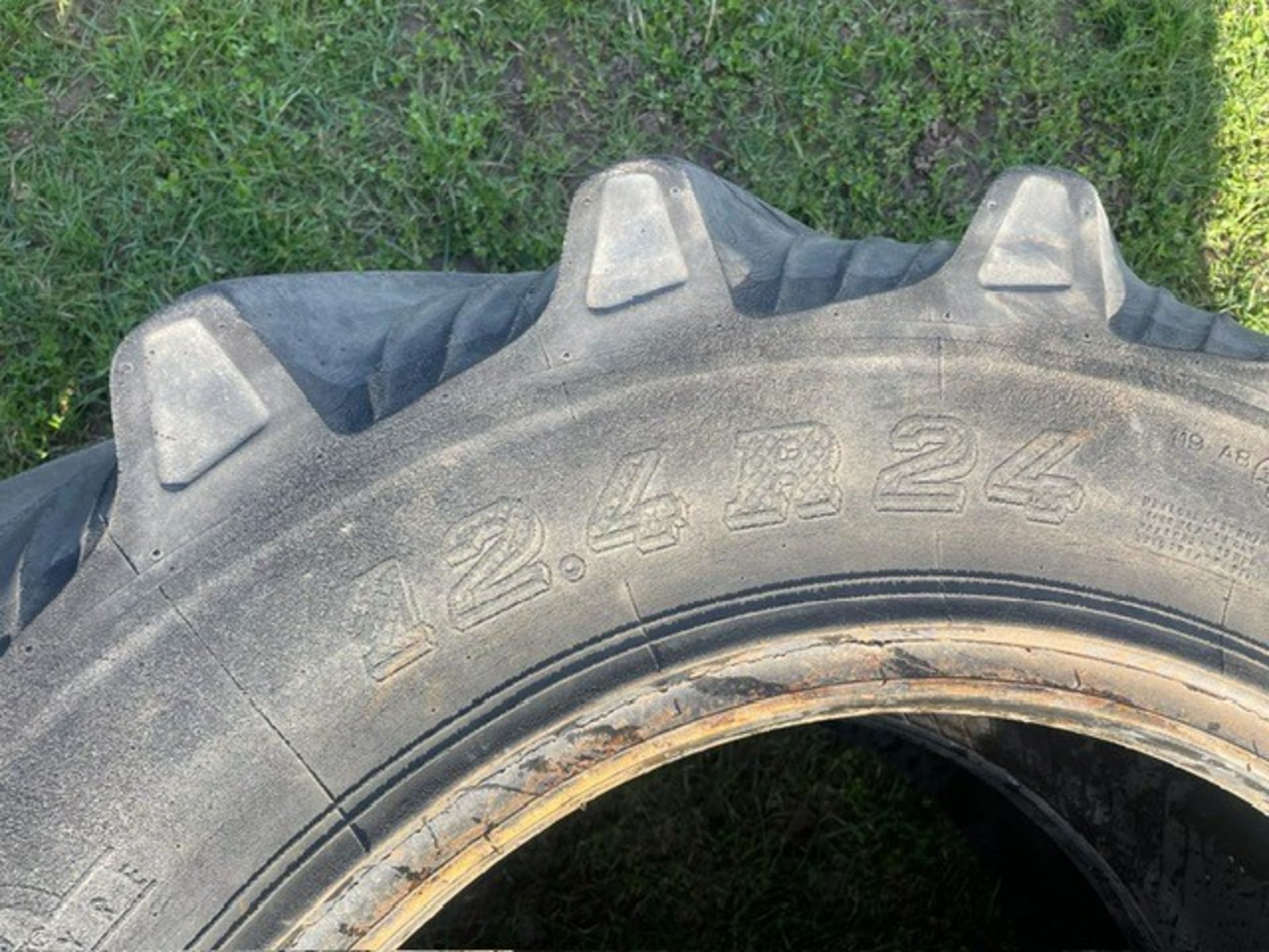 PAIR OF FRONT TRACTOR TYRES 12.4R24 - Image 2 of 3