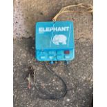 ELEPHANT ENERGISER 12V BATTERY POWERED