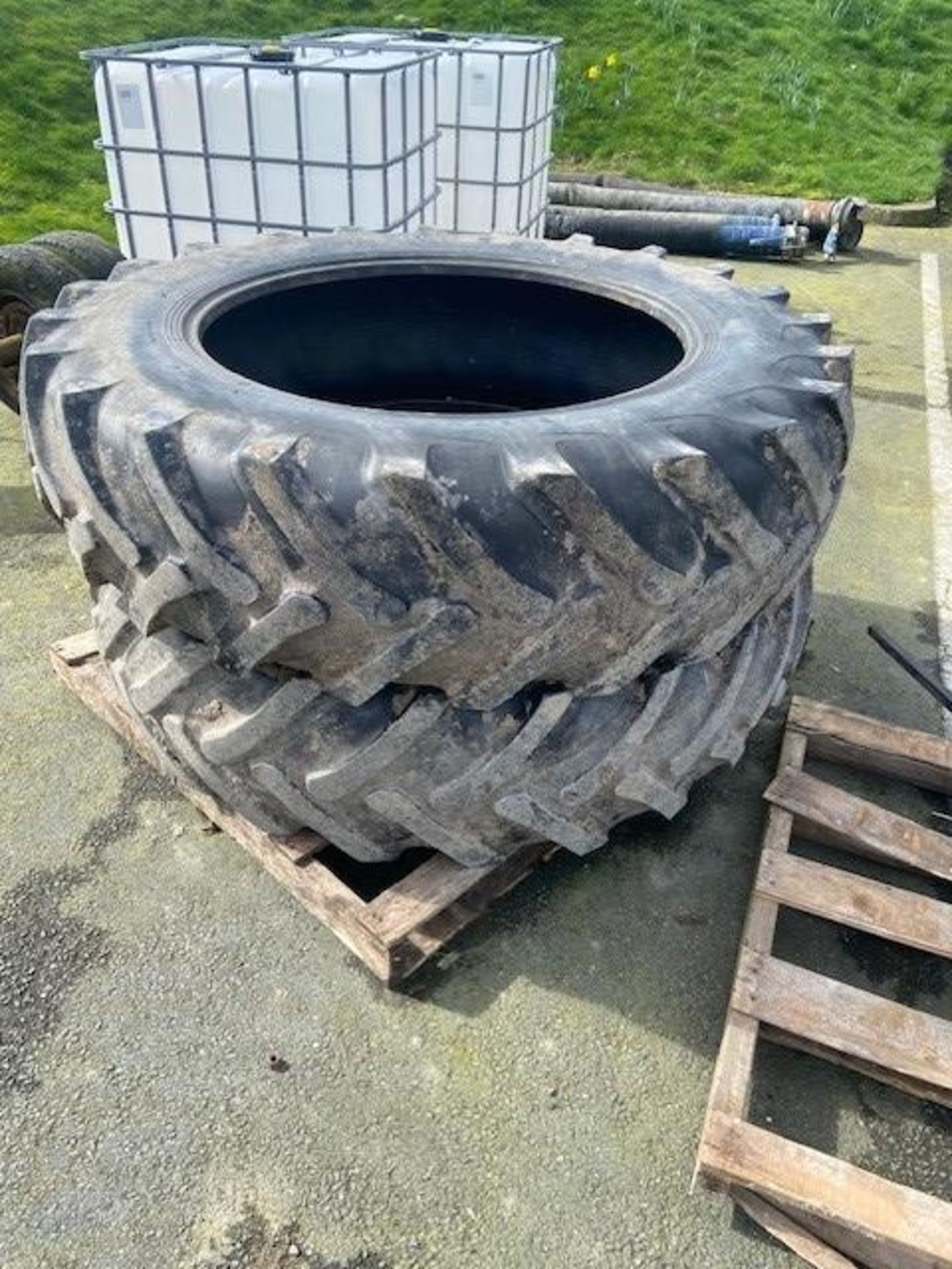 SET OF USED TRACTOR TYRES. 16.9 R38