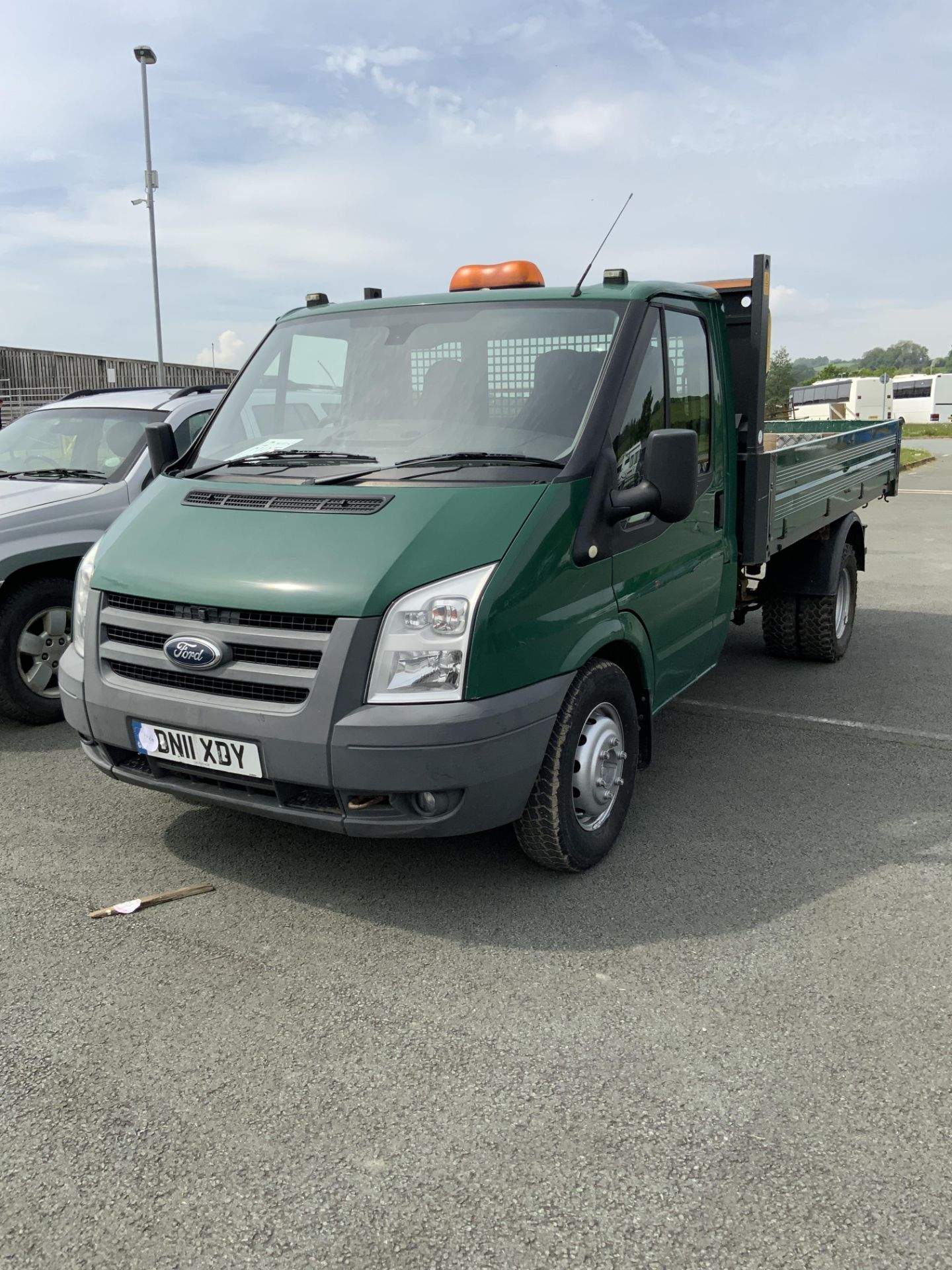 FORD TRANSIT TIPPER . - Image 2 of 4