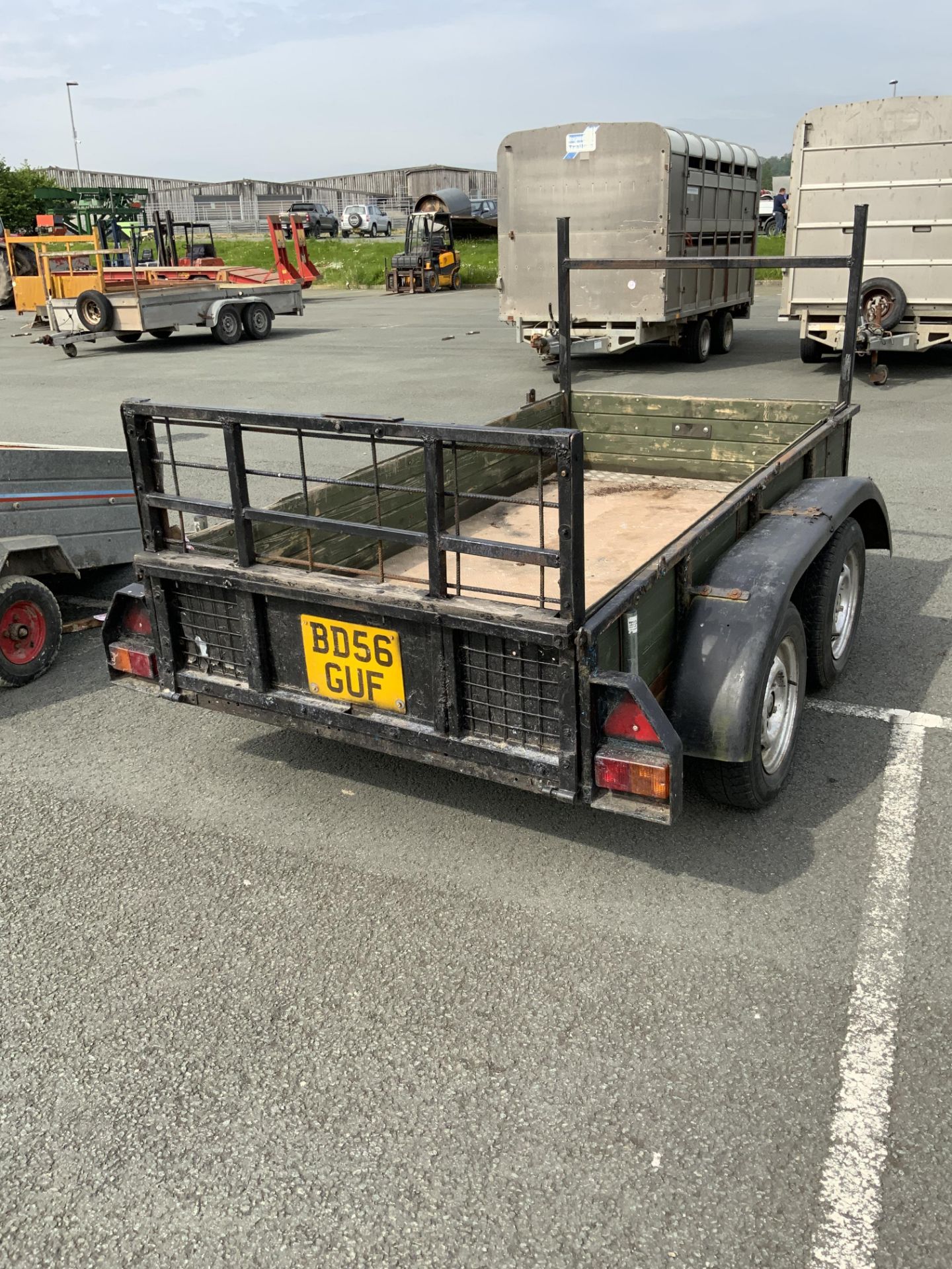 TWIN WHEEL TRAILER 8X4FT - Image 4 of 4