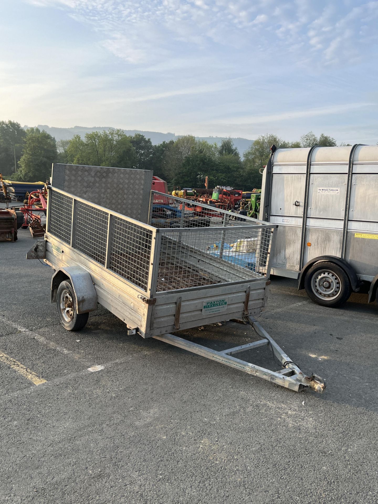 8'x4' MESH SIDE TRAILER - Image 2 of 4