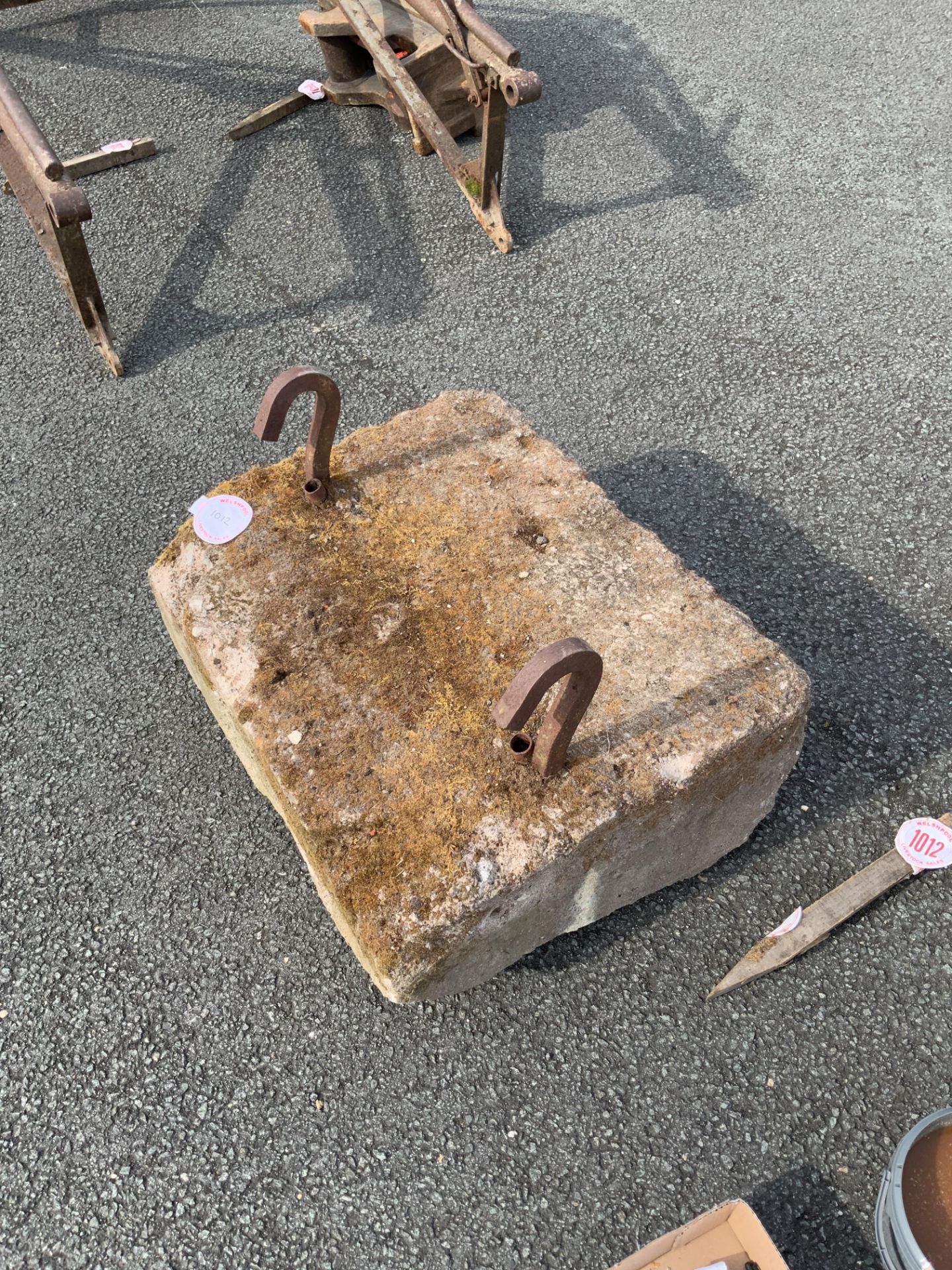 CONCRETE WEIGHT BLOCK