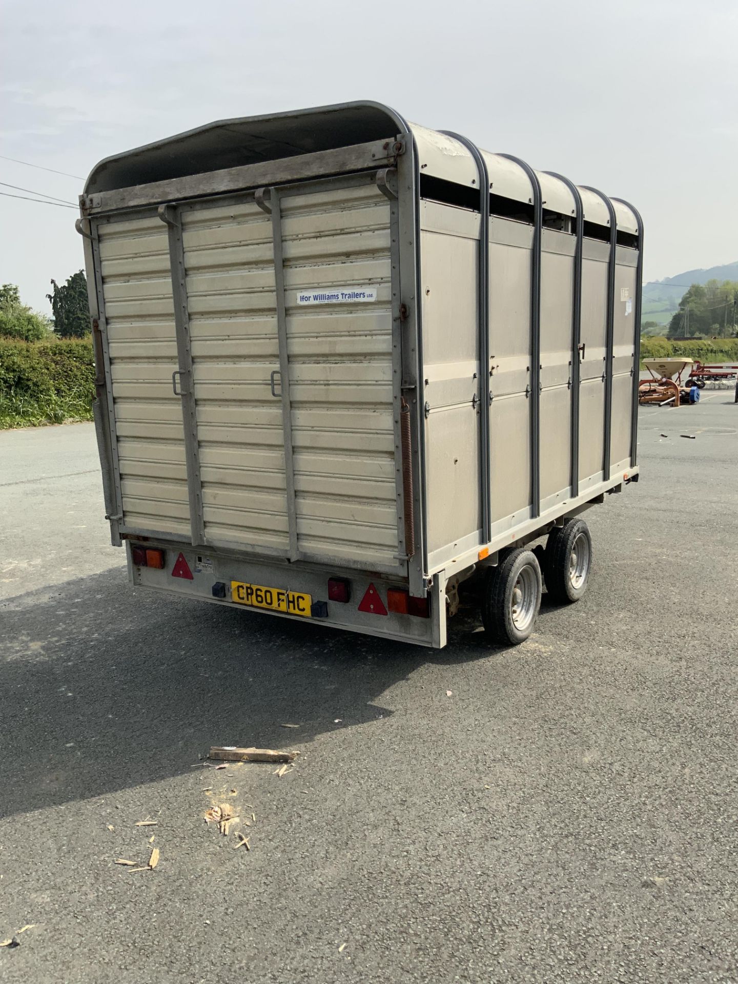 IFOR WILLIAMS 10FT STOCK TRAILER - Image 3 of 5