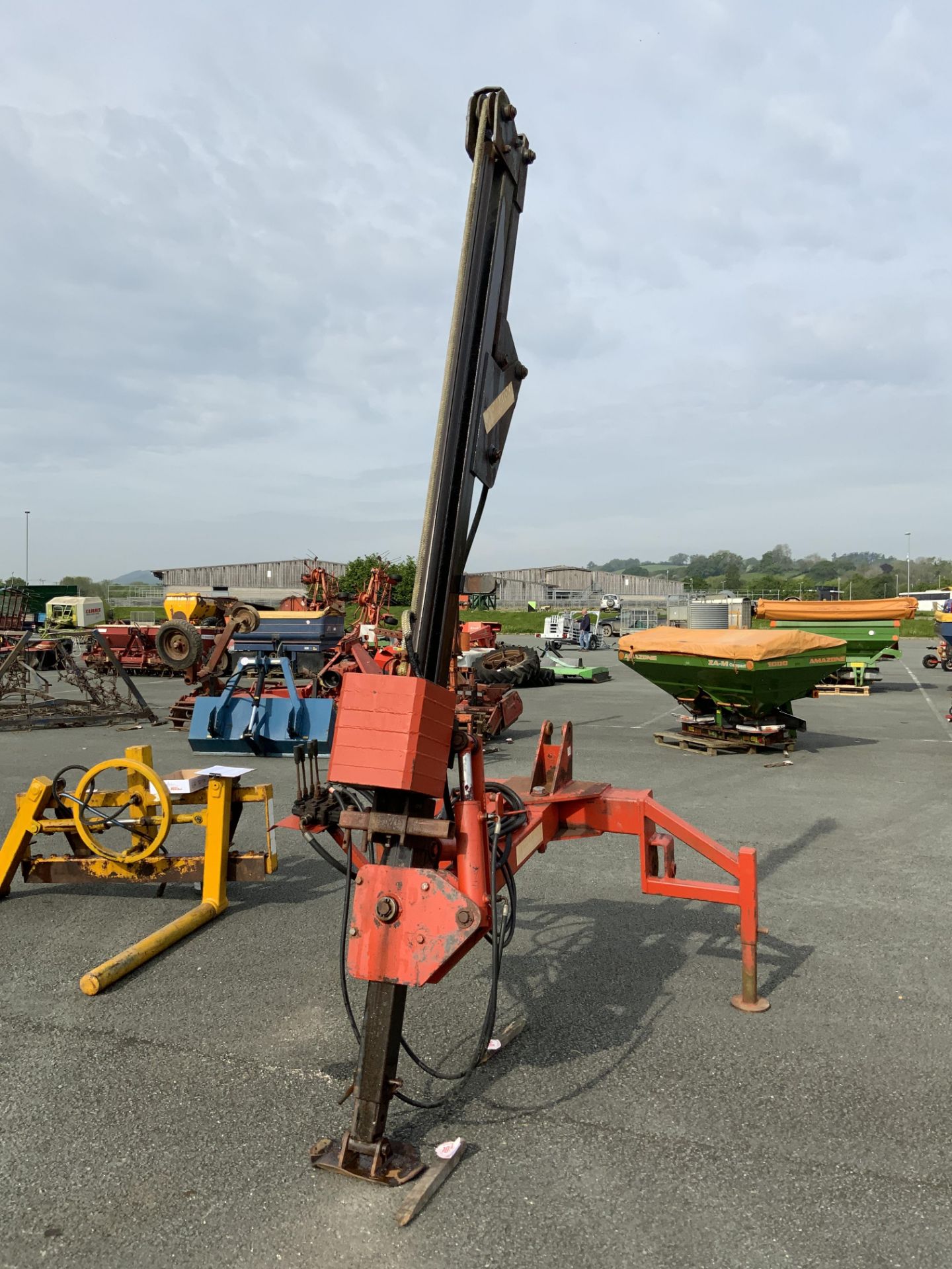 QUANTOCK TRACTOR MOUNTED POST DRIVER - Image 3 of 4