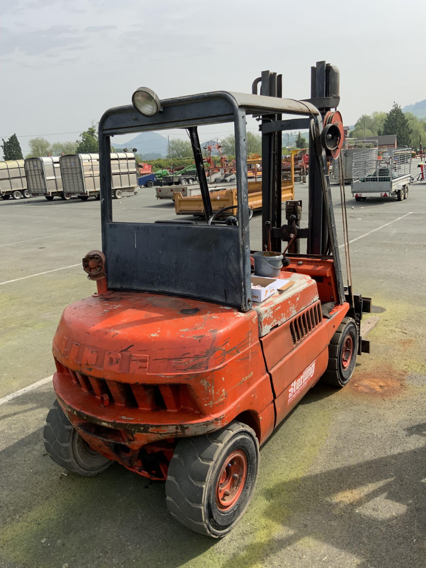 LINDE 3 TON FORKLIFT WITH SIDESHIFT - Image 4 of 6