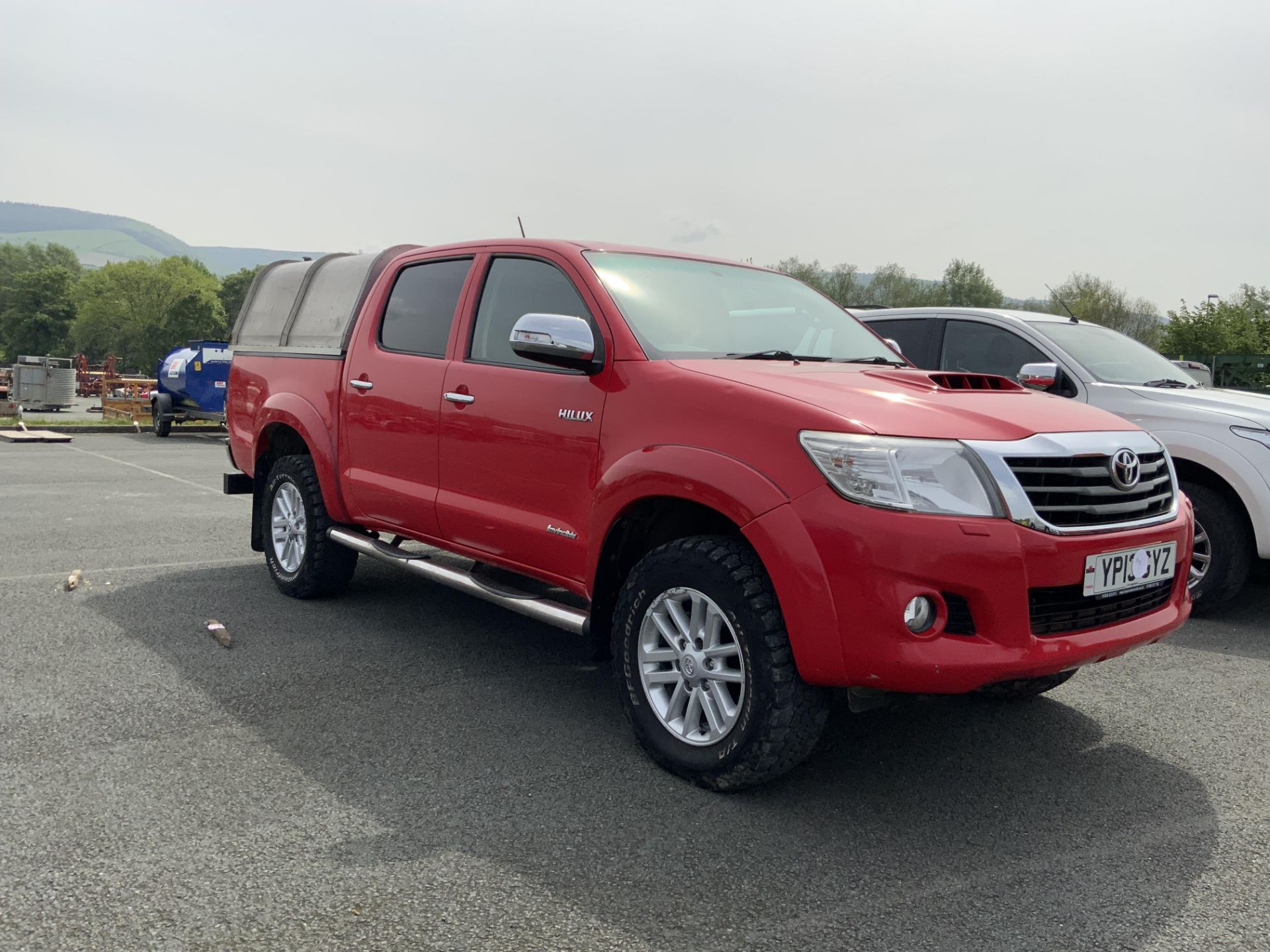 TOYOTA HILUX 3.0 INVINCIBLE PICK UP. MAN - Image 6 of 6