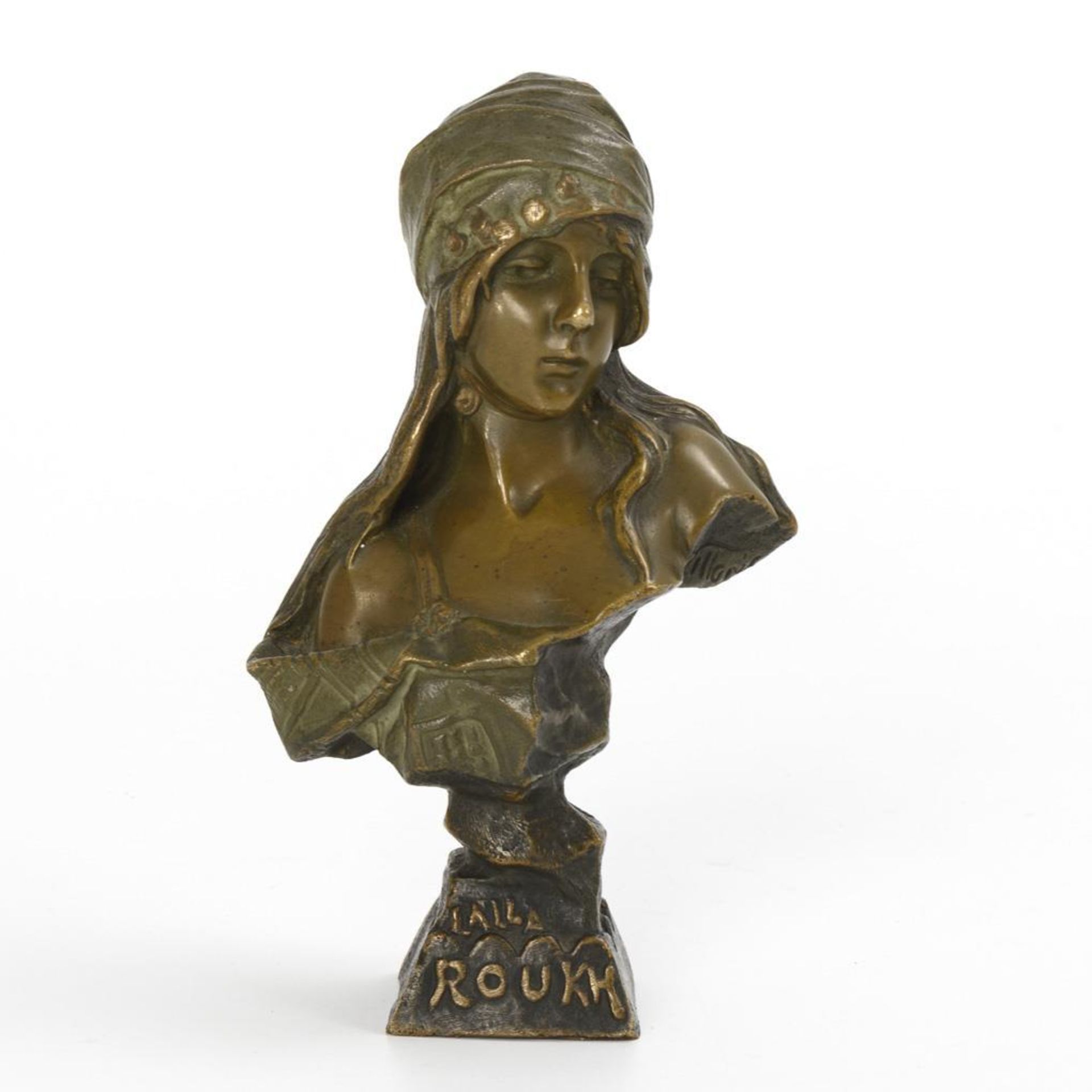 VILLANIS, Emmanuel (nach) (1858 Lille - 1914 Paris). Bronze-Büste: "Laila Roukh".