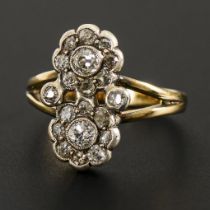 Antiker Ring mit Altschliffdiamanten.