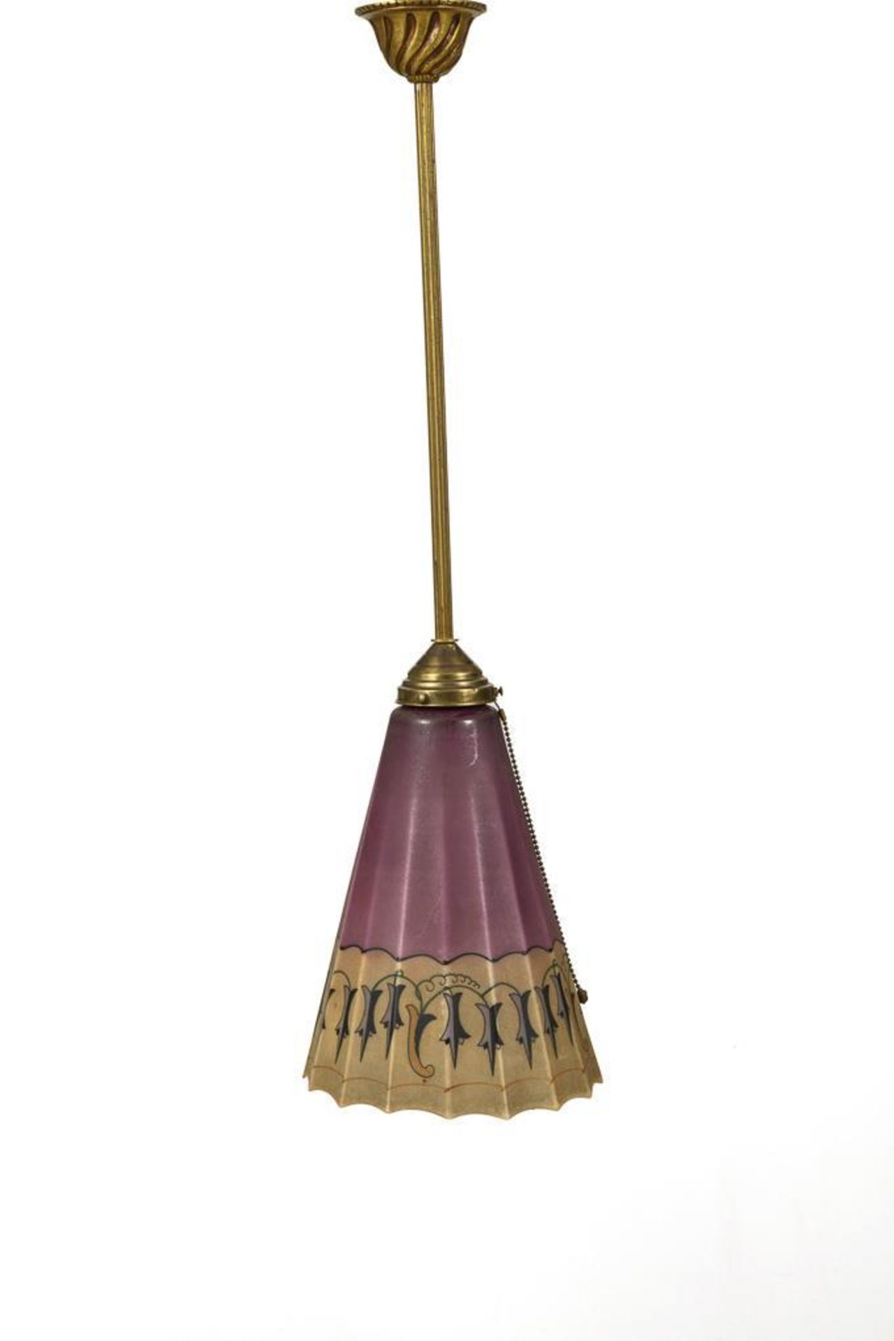 Deckenlampe mit Glasschirm im Wiener Jugendstil.