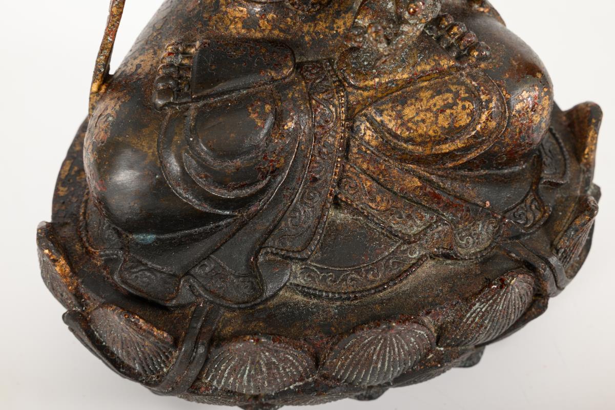Frühe Guanyin Bronze. - Image 5 of 8