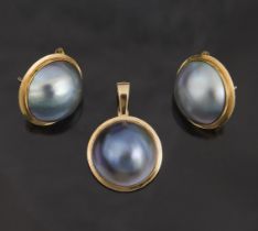 Paar Perlen-Ohrstecker, Perlen-Clip-Anhänger.