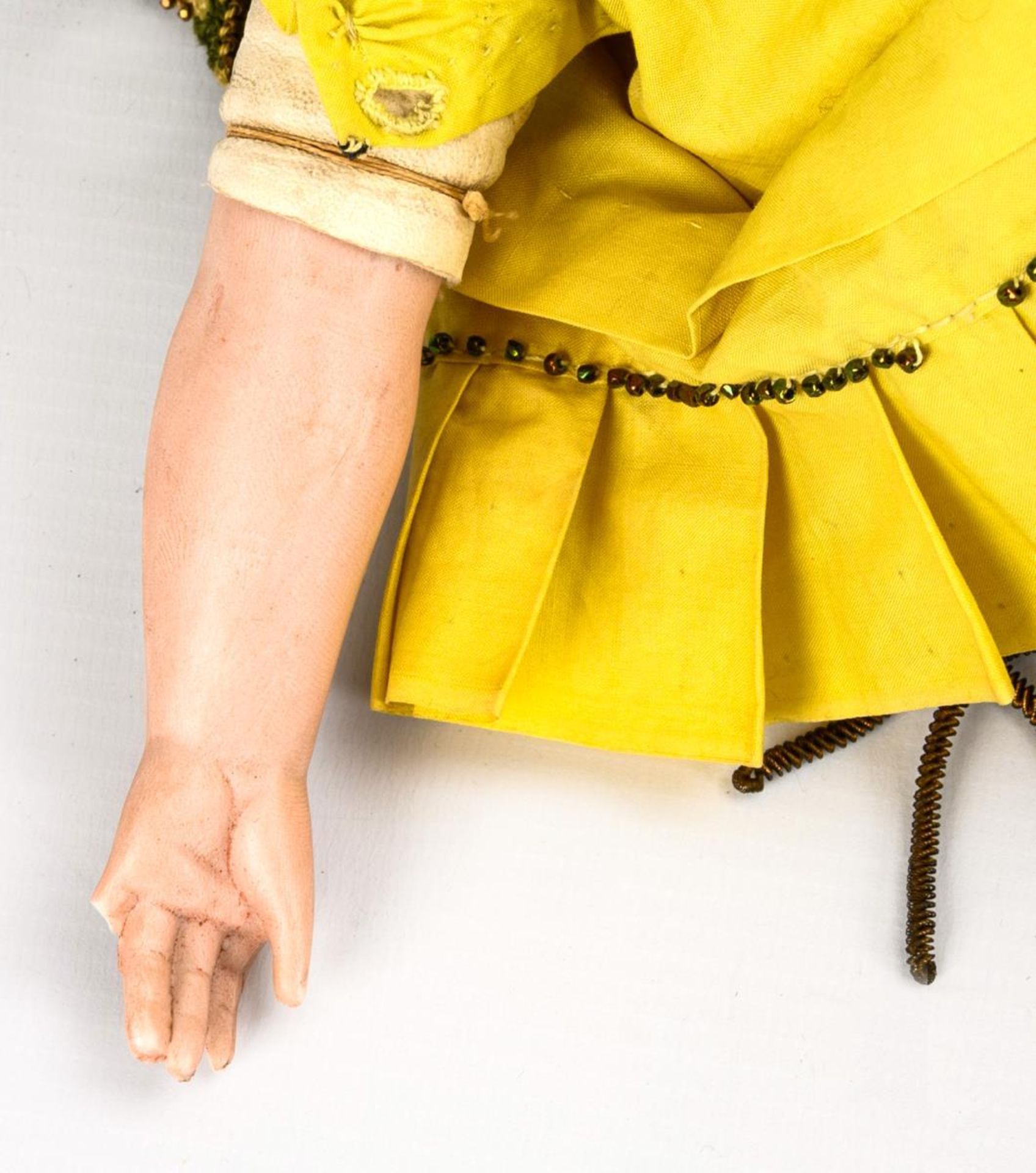 Puppendame in gelbem Kleid.  C. F. Kling. - Bild 5 aus 6