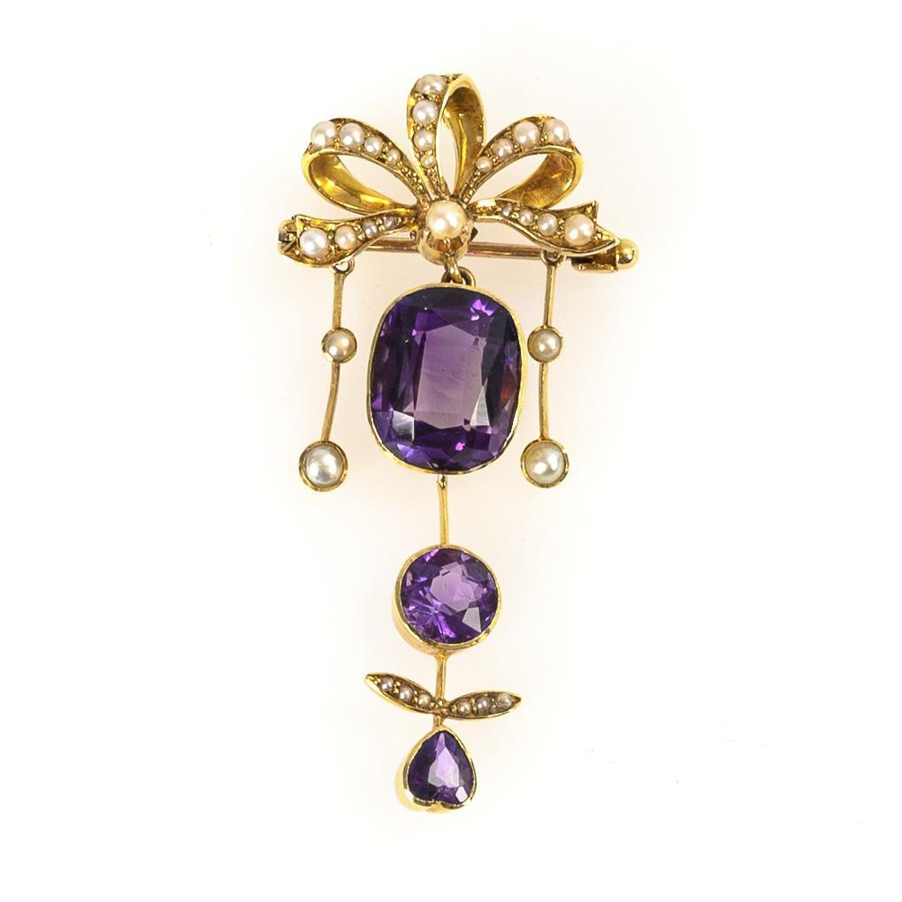 Jugendstil-Brosche/Anhänger mit Amethysten und Saatperlen, um 1900. - Image 2 of 3