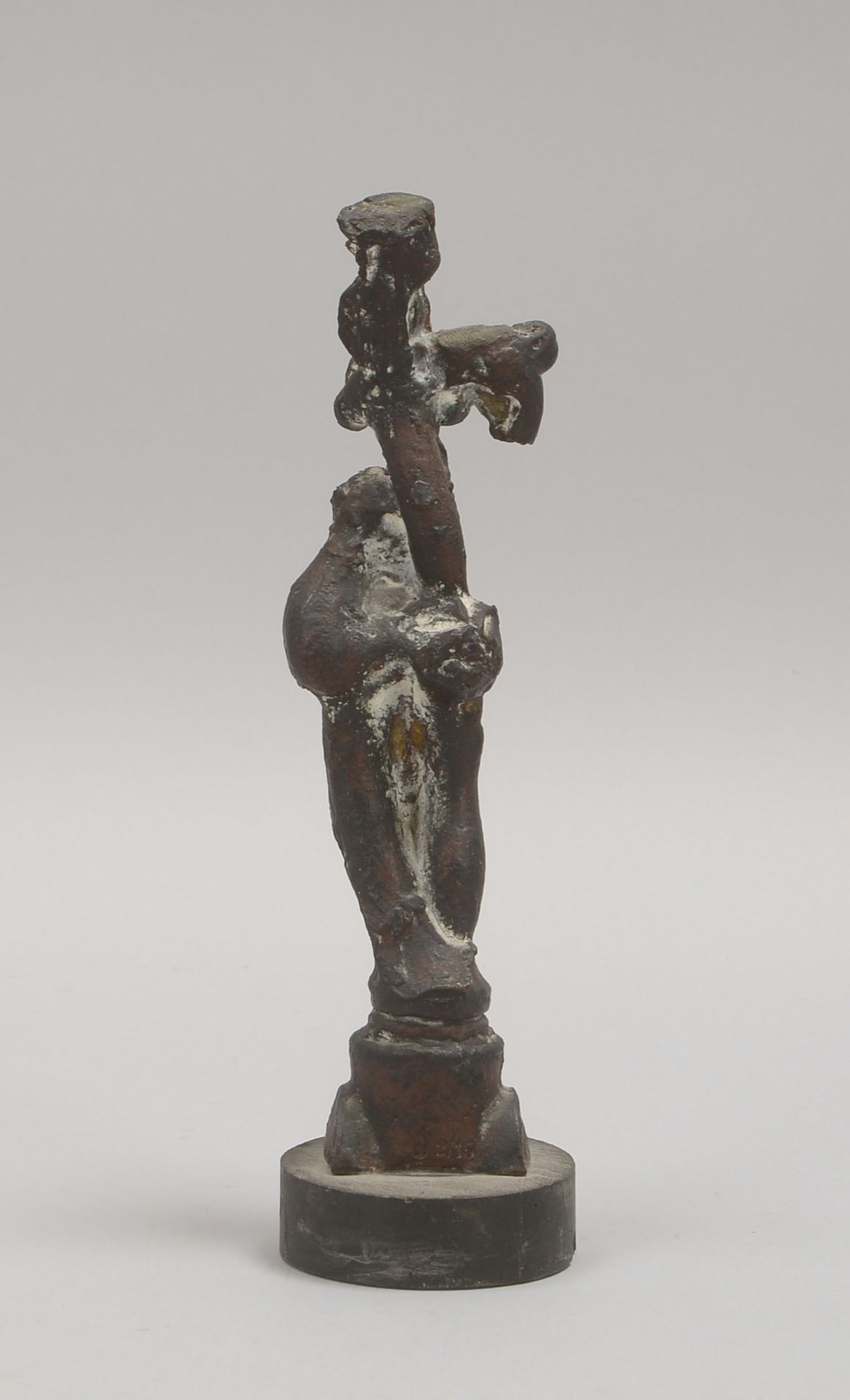 Szymanski, Rolf, Bronzeskulptur, 'O.T.', Aufl. '2/15', sign., auf rundem Sockel; Höhe 22 cm