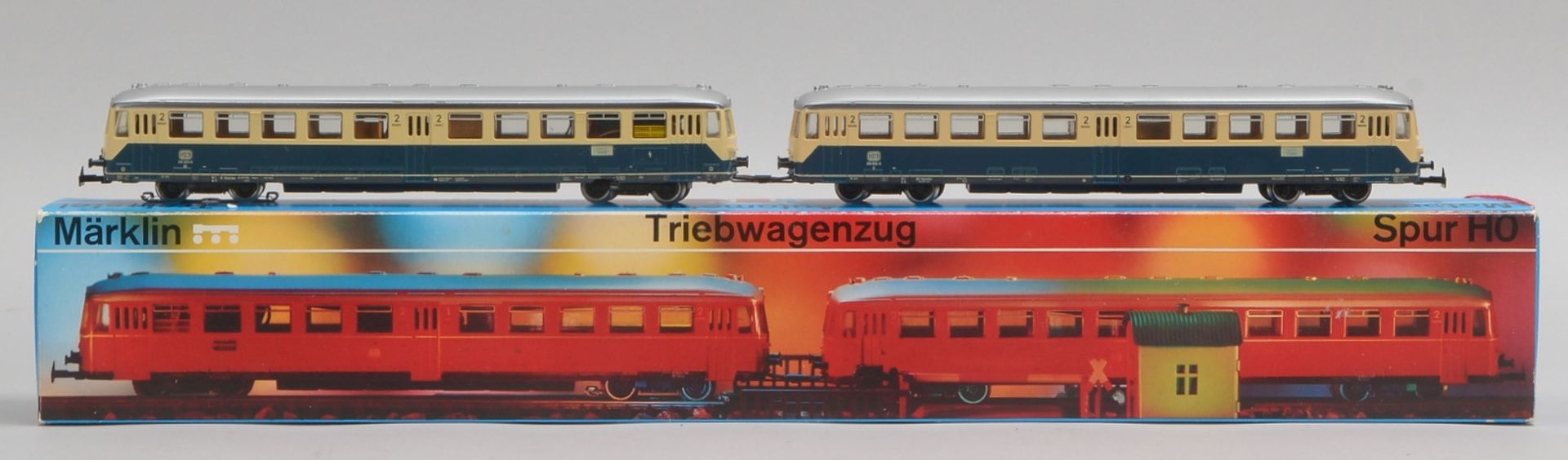 2 Sammlerloks, M&auml;rklin, &#039;Spur H0&#039;: Akku-&#039;Triebwagen 3028&#039; und &#039;4028&#0