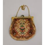 Vintage-Theatertasche, floral bestickt, mit innenliegendem Portemonnaie und Spiegel
