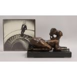 Fuchs, Ernst, Bronzeskulptur, 'Die Sphinx', '365/1.000', sign., Gießerst., auf Sockel
