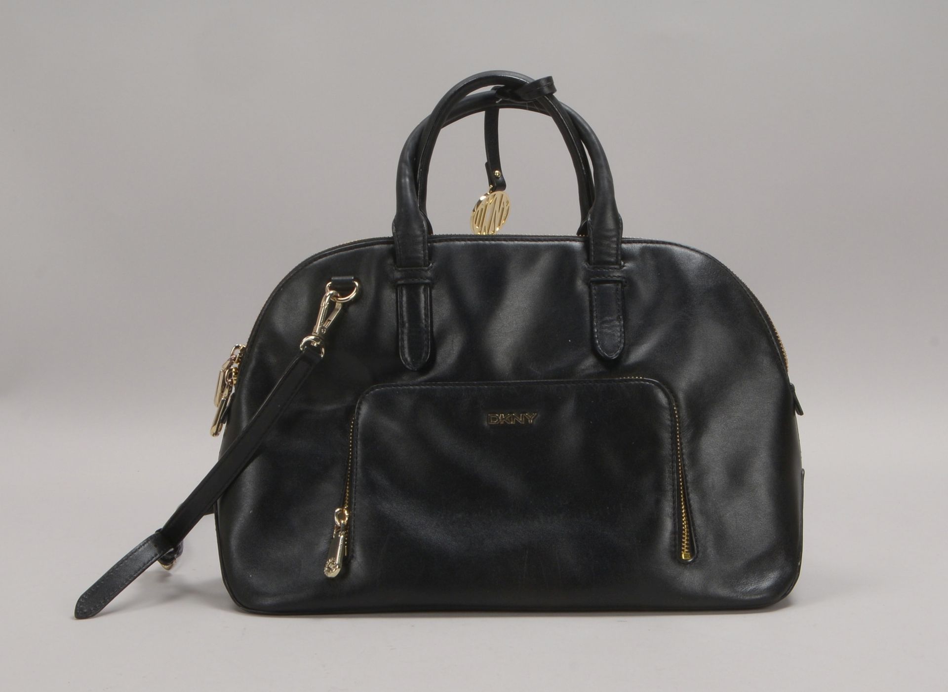 DKNY, Damenhandtasche, schwarzes Echtleder, mit Au&szlig;entasche und Schulterriemen
