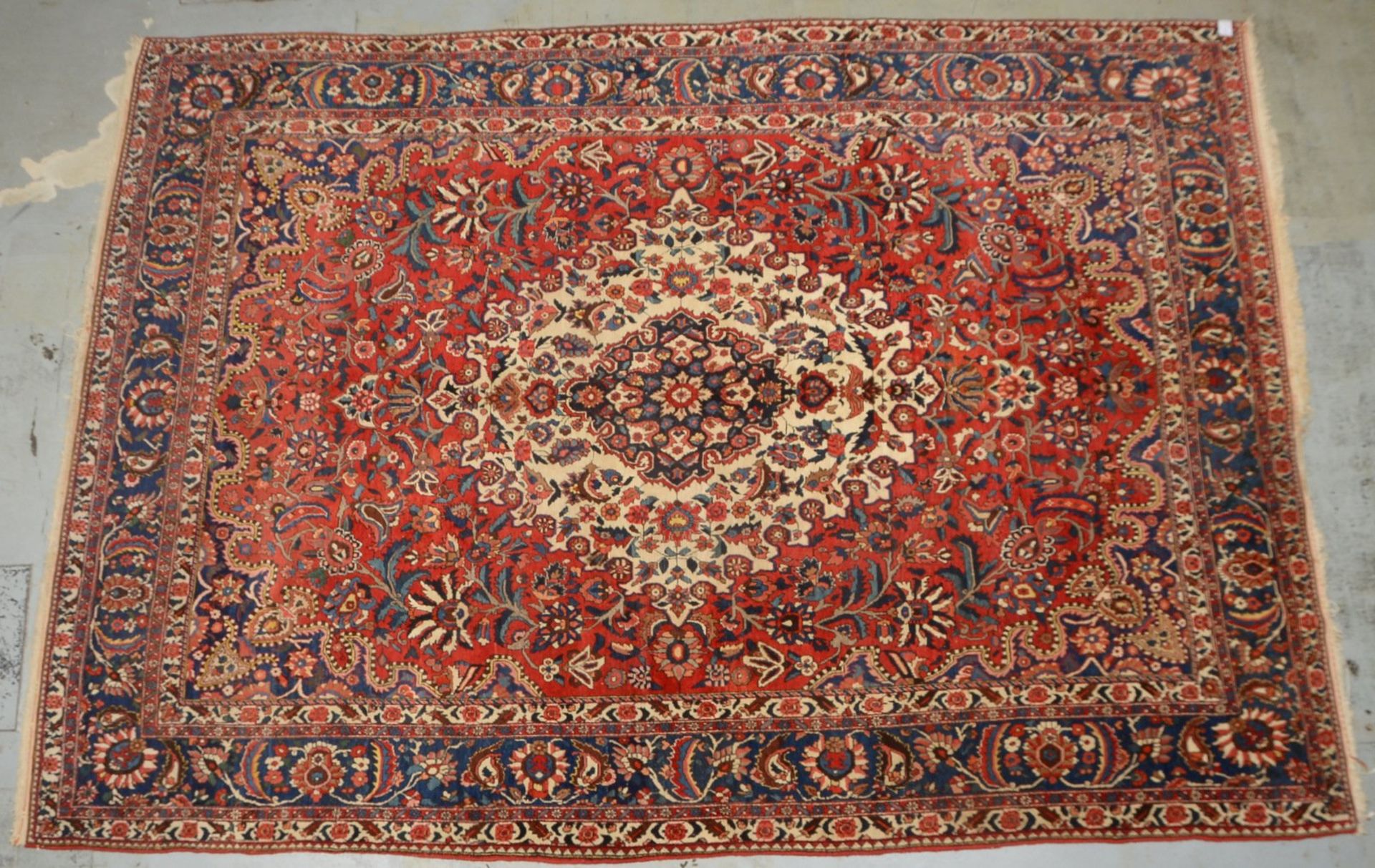 Bakhtiari, feste Kn., Flor in gutem Zust.; Maße 420 x 300 cm (kl. Gebrauchsspuren) - Bild 2 aus 6