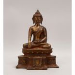 Bronzeskulptur (China), &#039;Sitzender Buddha&#039;, Hohlguss-Figur; H&ouml;he 27 cm