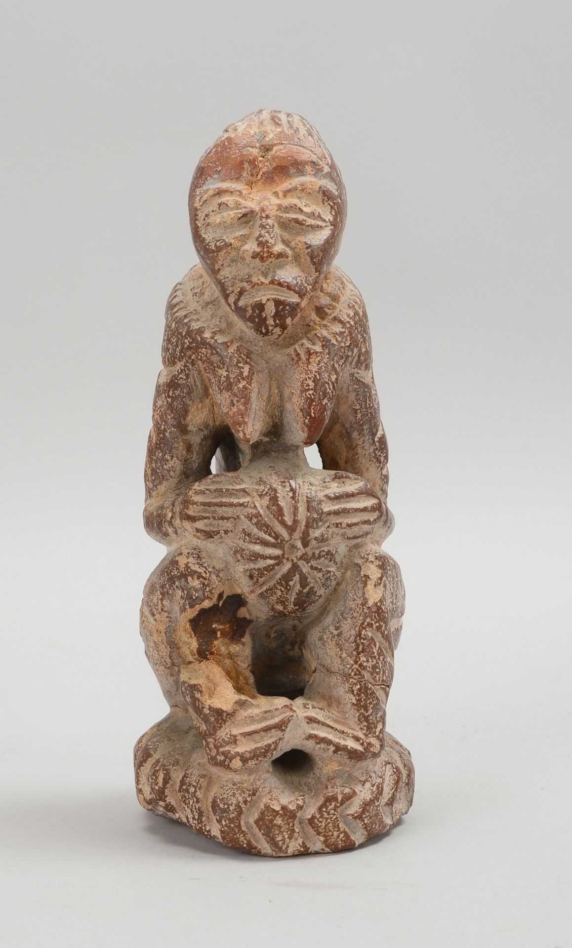 Steinfigur (Kissi/Sierra Leone), alt; Höhe 20 cm (Bein links mit kl. Fehlstelle)