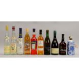 Sammler-Spirituosen, 10 Flaschen: Fruchtbrand, Sherry, Kornbrand, u.a.