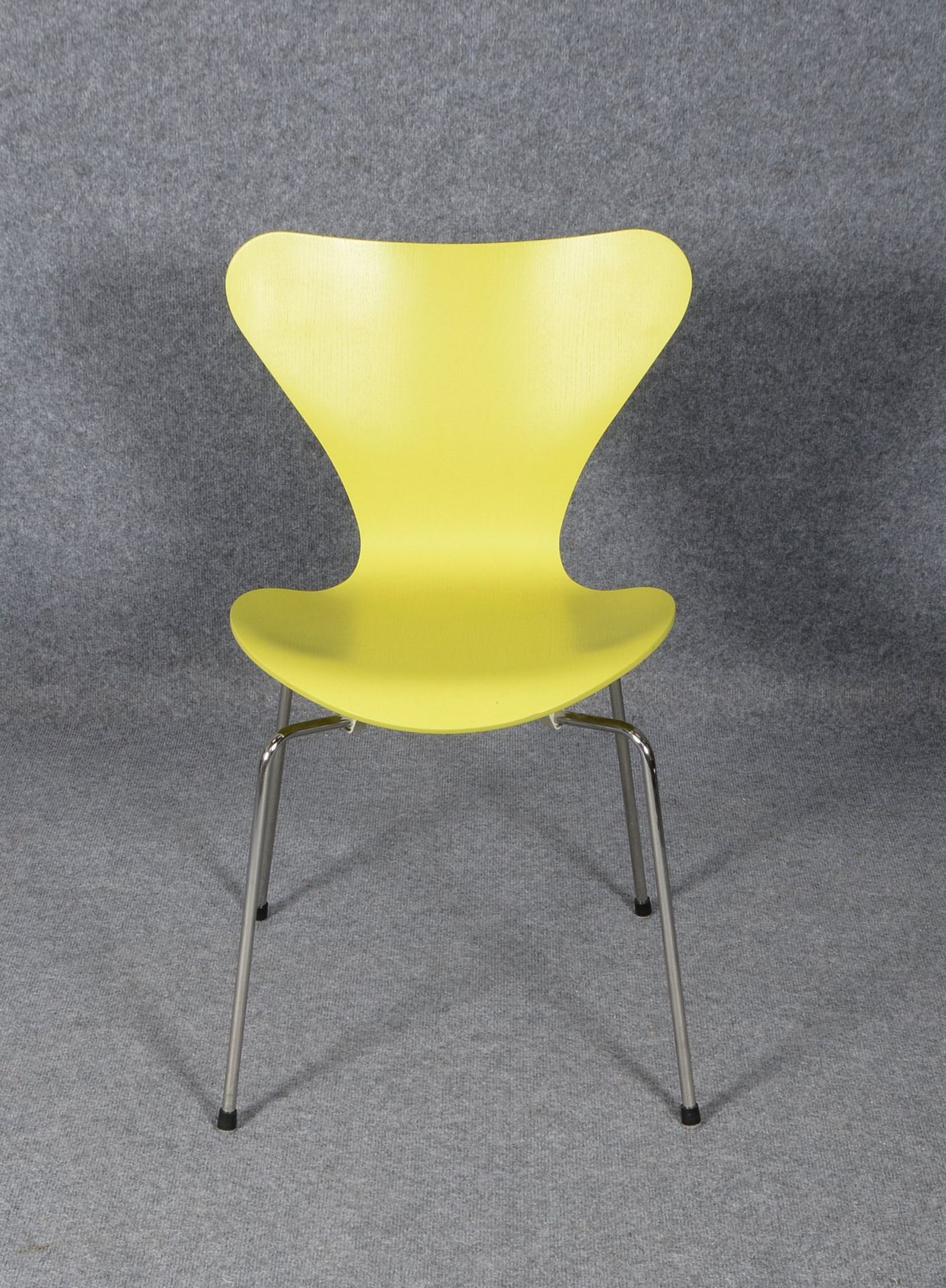 Fritz Hansen, Designer-Stuhl, 'Ameise', Mod. '915', in Limettengrün, Entw. A. Jacobsen