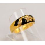 Ring, 625 GG/15 kt Gold (gest.), mit Schwarzemaille und Flussperlen; Gew. 3,40 g