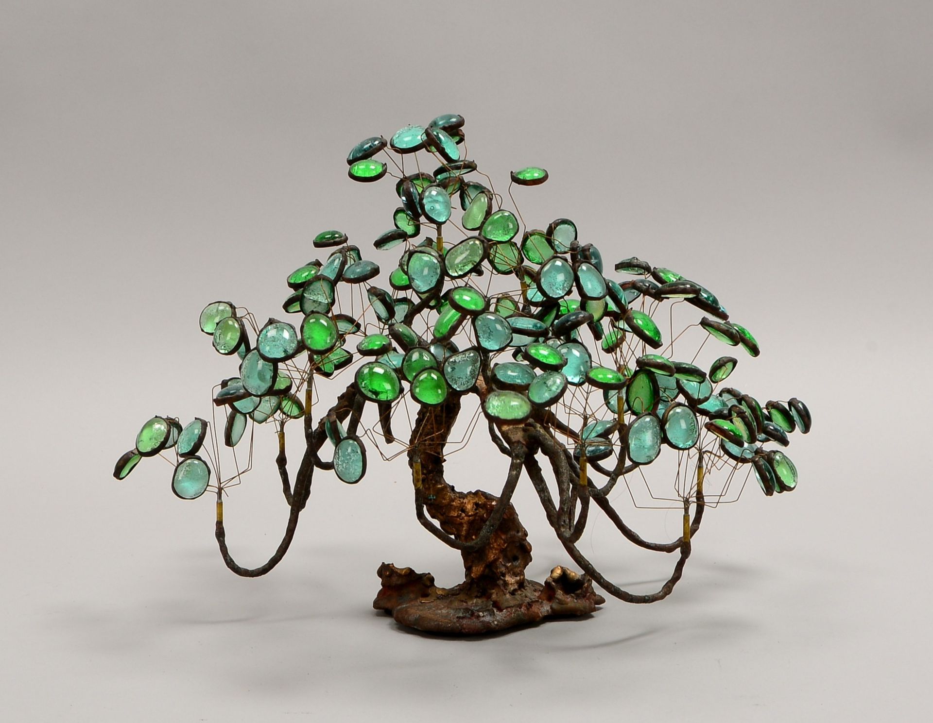 Figürl. Tischdekoration, 'Baum', Bronze/Glas, signiert 'Vollmer'(?); Höhe 23 cm