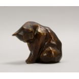 Bronzeskulptur, 'Katze', Aufl.. '67/100', unterseitig monogrammiert 'MB'; Höhe 12 cm