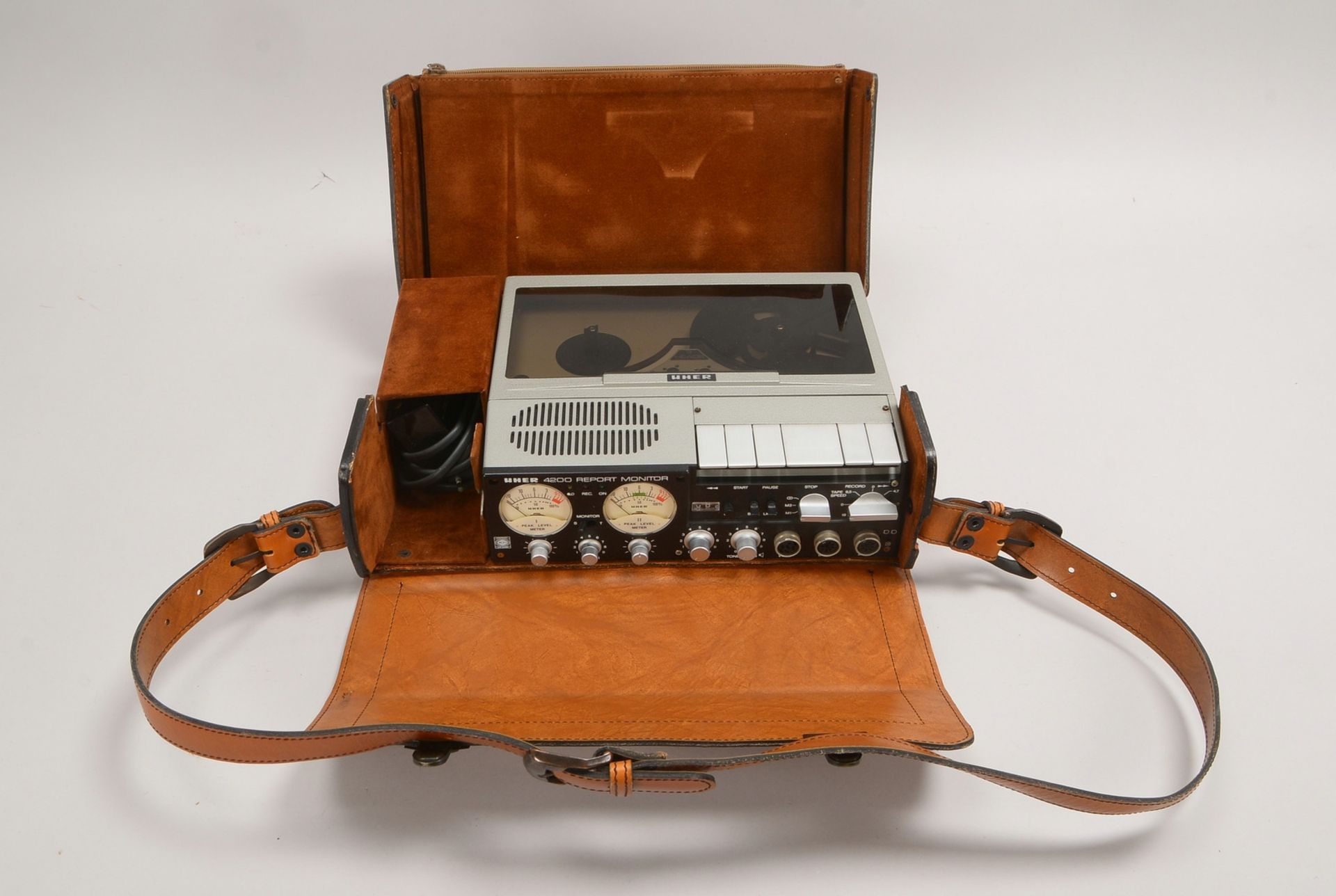 Zweispur-Tonbandgerät, Uher, Modell '4200 Report Monitor', in orig. Ledertasche