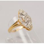 Ring, 585 GG (gest.), besetzt mit 13x kleinen Diamanten; RG 54, Gewicht 4,20 g