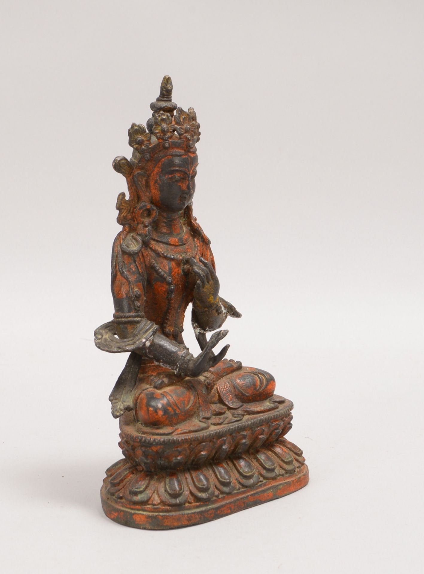 Bronzefigur (Nepal), 'Buddha', Figur mit Restfassung; Höhe 22,5 cm - Bild 2 aus 2