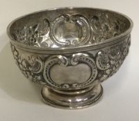 A chased silver bowl. London 1898. By William Hutton & Sons.