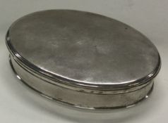 An early 18th Century silver snuff box with lift-off lid. Maker's mark only.
