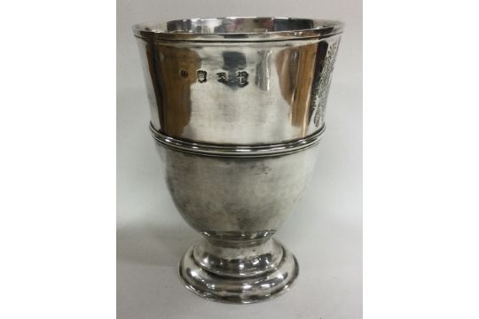 A good oversized 18th Century George III silver beaker. London 1754. By Benjamin Cartwright. - Image 2 of 2