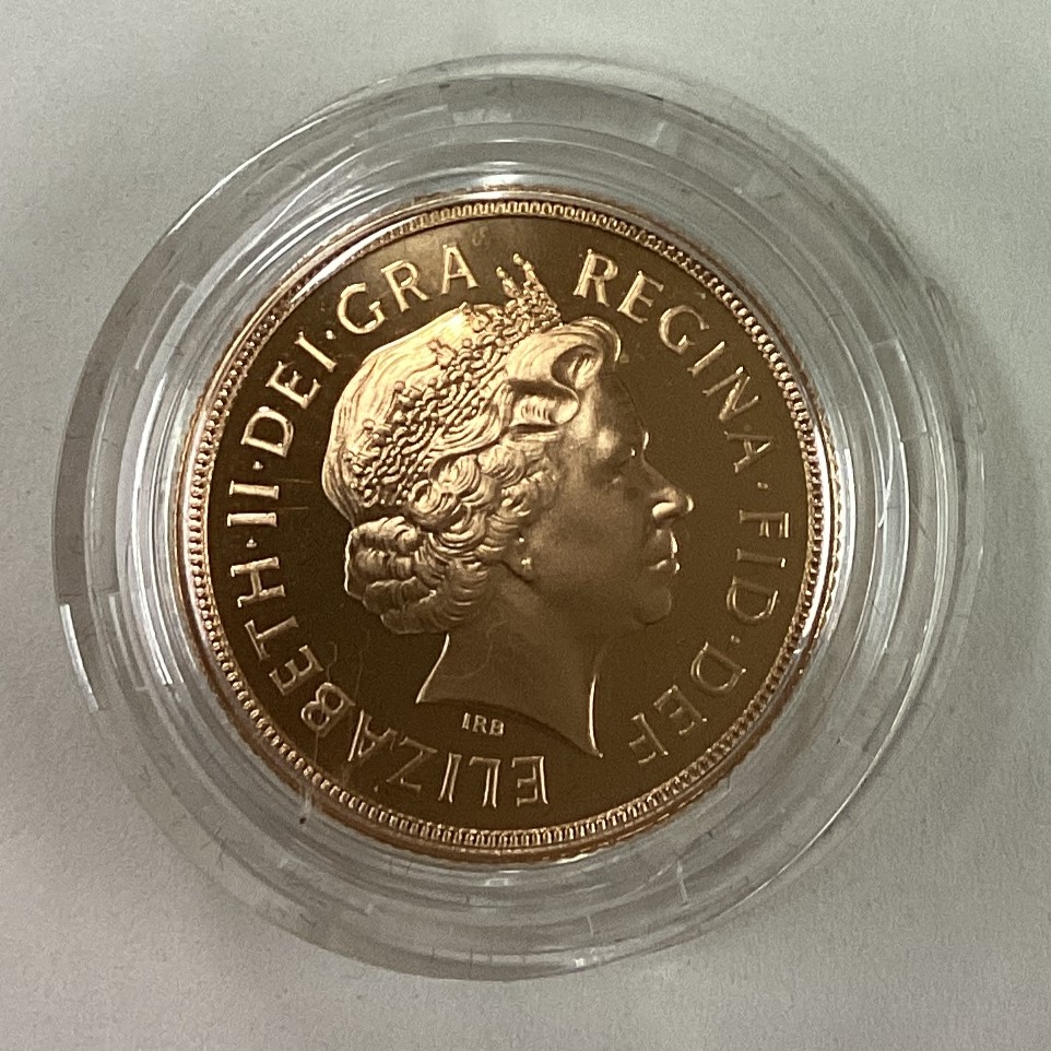 A cased 2001 gold Proof Full Sovereign coin. - Image 4 of 4