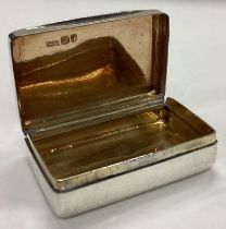A good plain Georgian silver snuff box with hinged lid.