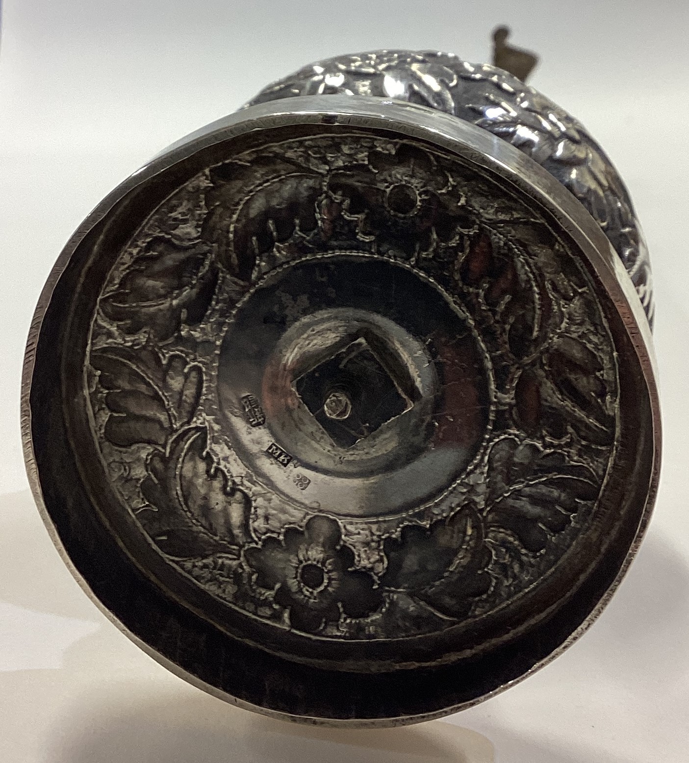 A large early 19th Century Chinese silver rose water sprinkler. - Image 3 of 4