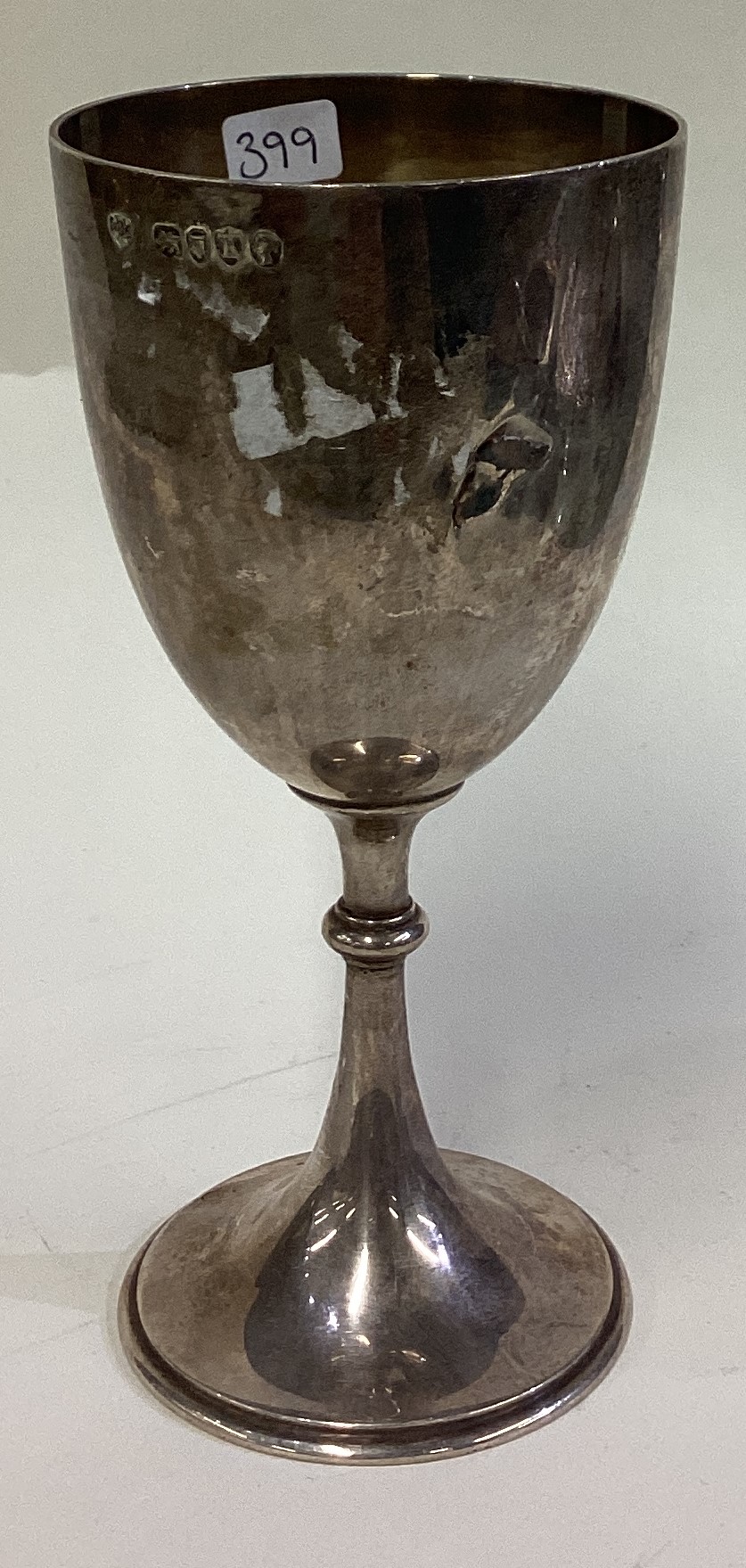 A Victorian silver goblet. London 1885.