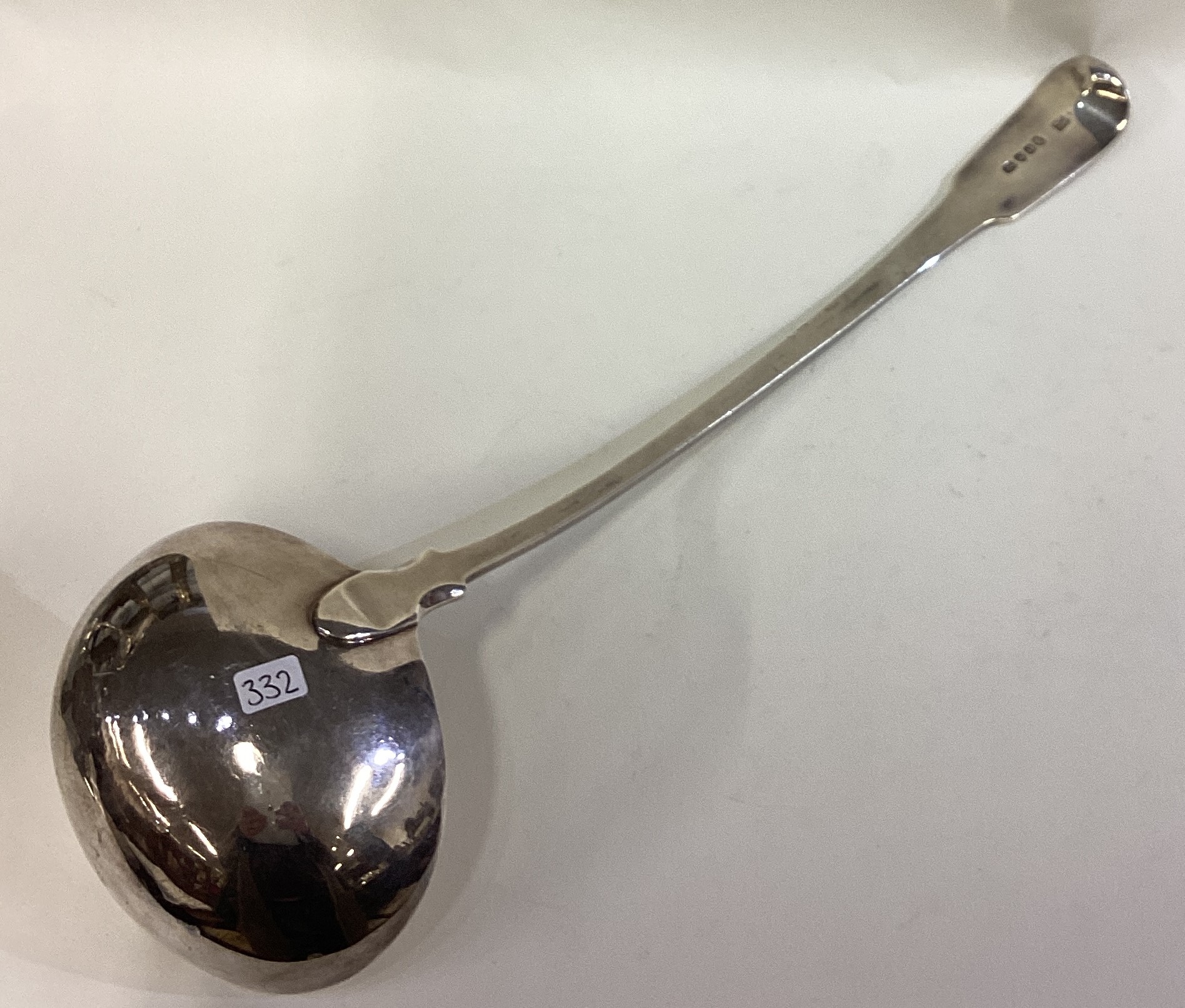 A William IV silver soup ladle. London 1835. - Image 4 of 4