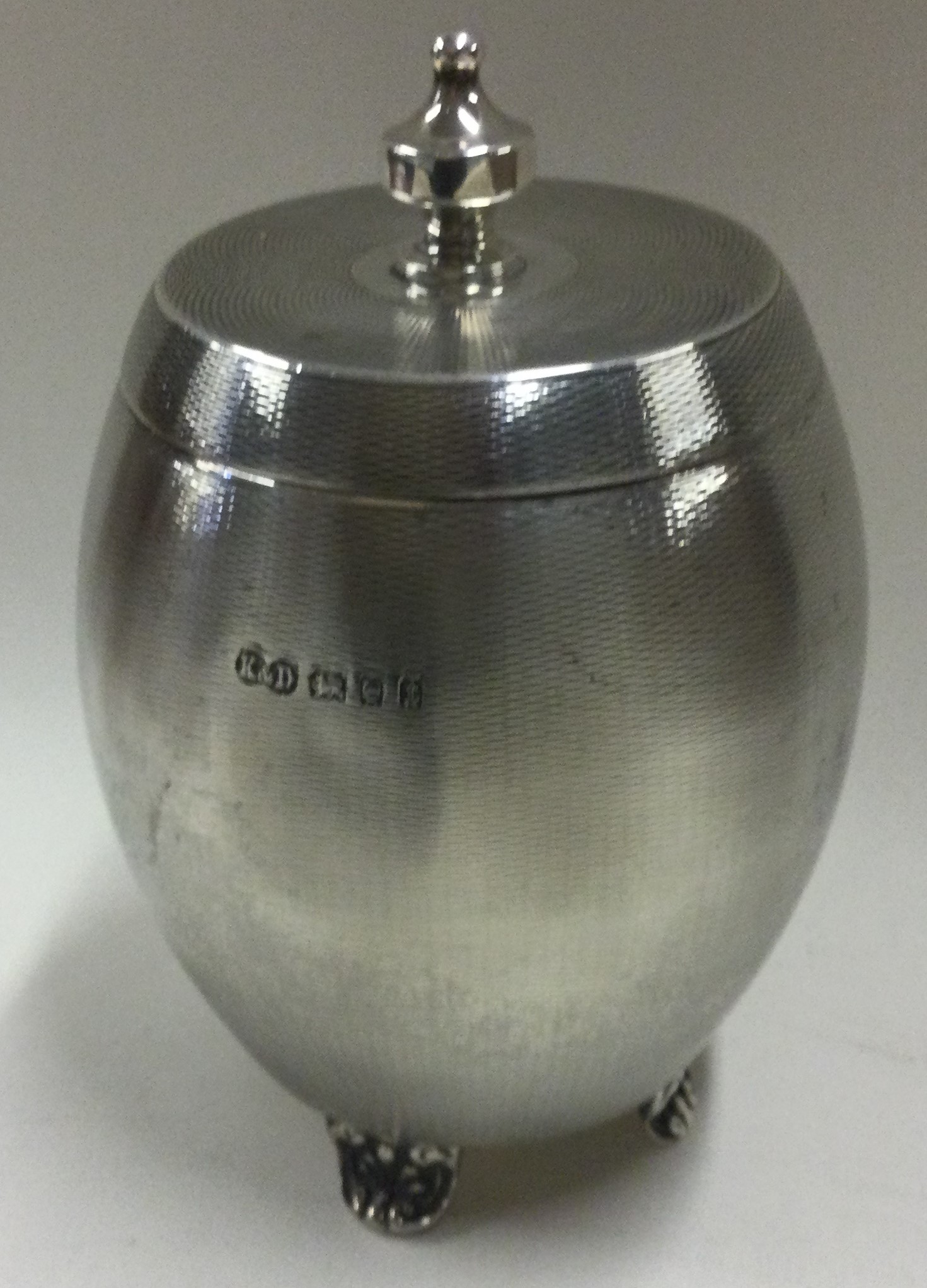 A heavy engine turned silver tea caddy with lift-off cover. - Image 2 of 2