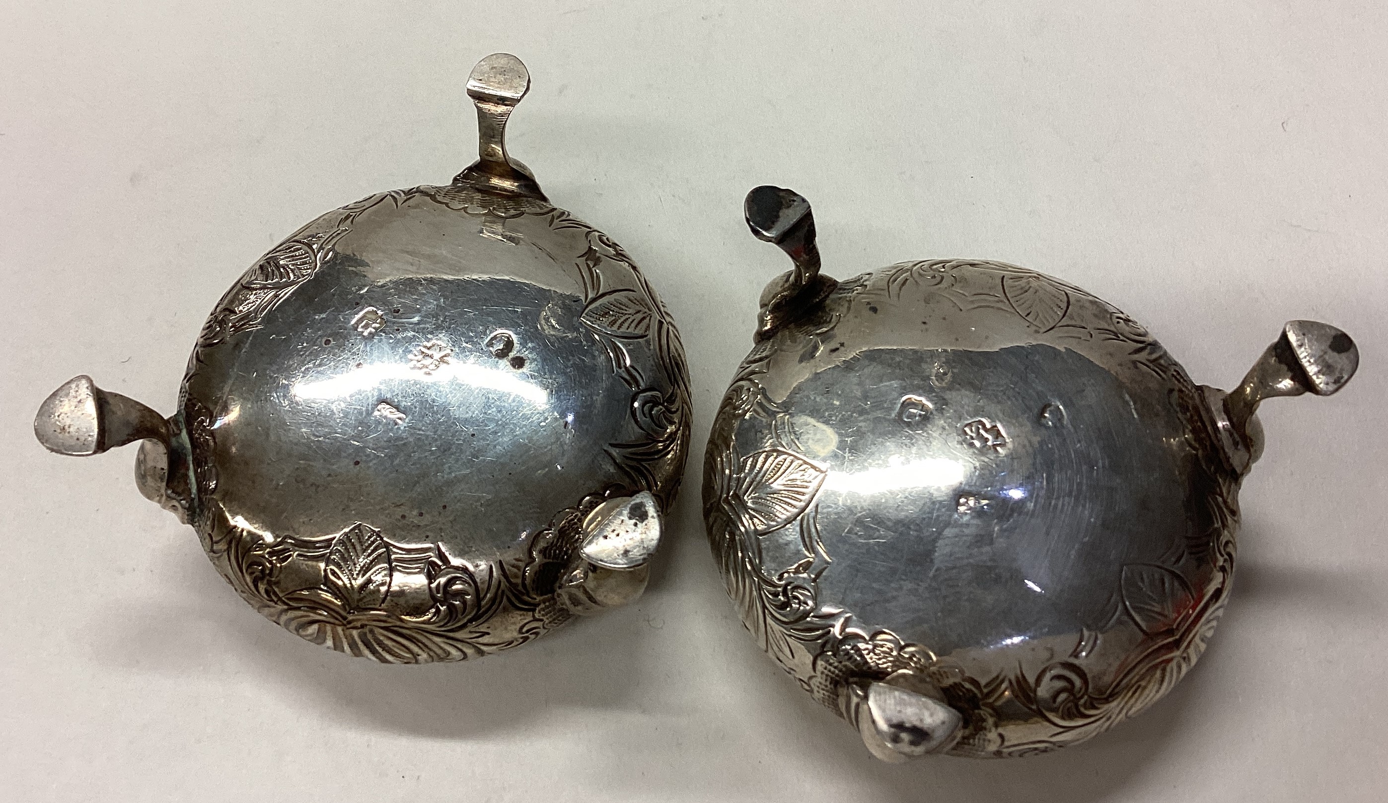 A pair of 18th Century silver salt cellars with BGL. - Image 3 of 3
