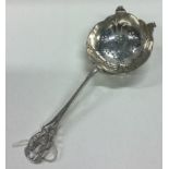 A rare silver tea strainer. Birmingham 1912.