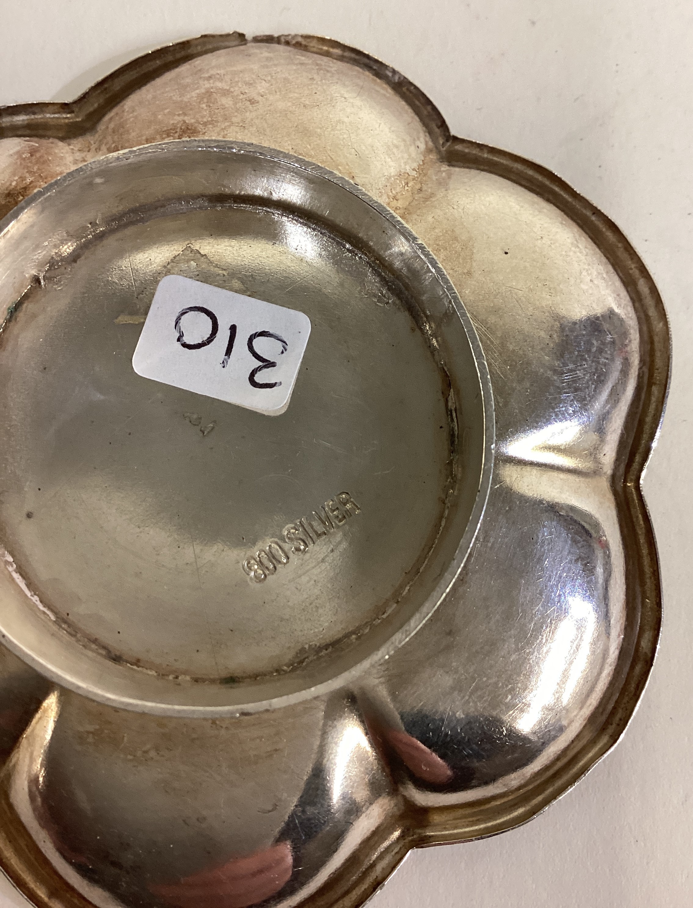 A Continental silver compartment dish. - Image 3 of 3