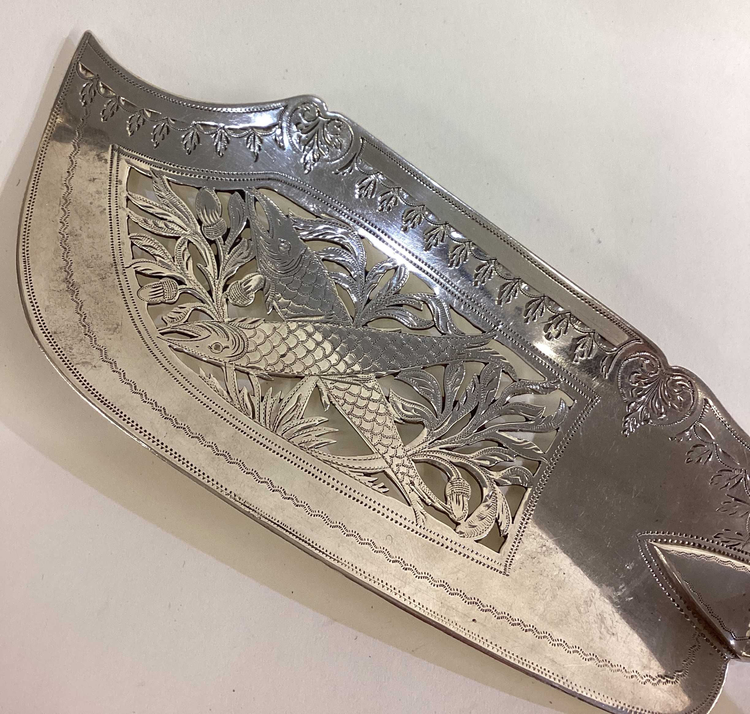A rare Victorian silver fish slice with engraved fish decoration. - Image 2 of 3