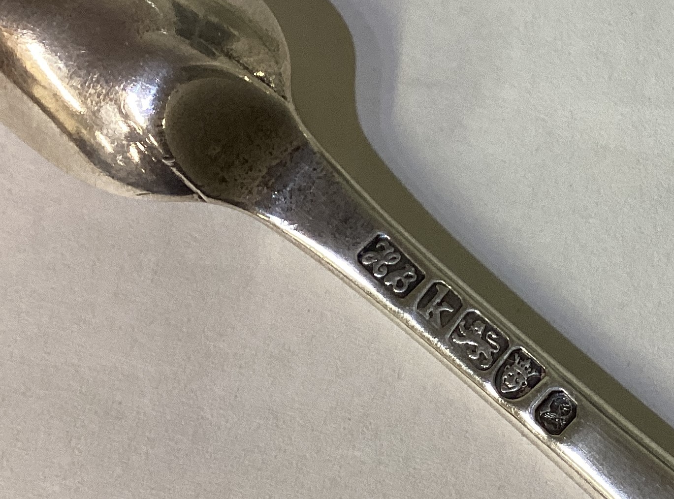 HESTER BATEMAN: A rare 18th Century George III silver marrow scoop. - Image 3 of 3