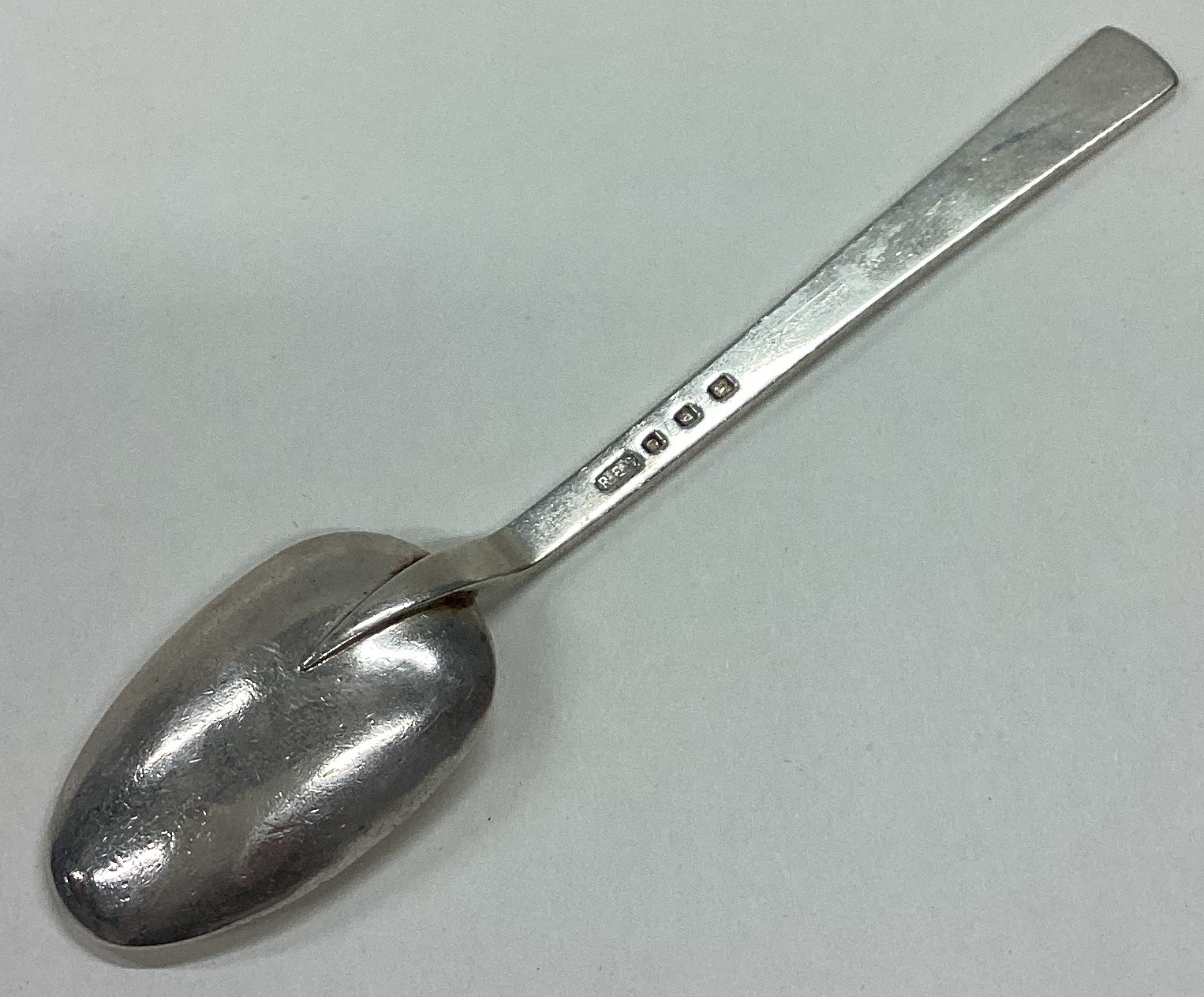R E STONE: A heavy silver honey spoon. - Image 3 of 3