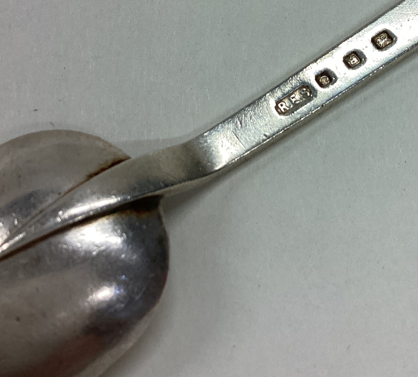 R E STONE: A heavy silver honey spoon. - Image 2 of 3